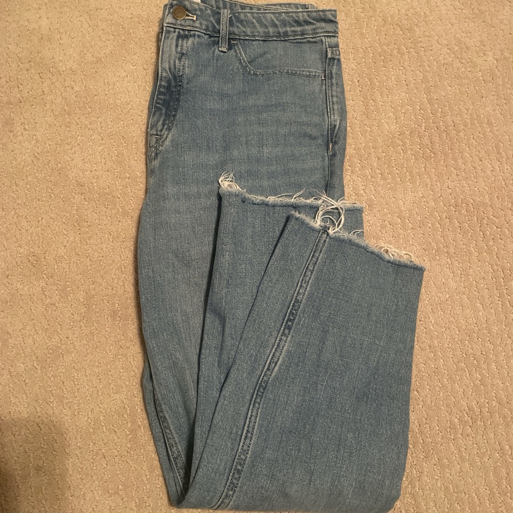 Vineyard Vines Women’s Size 31 Mid-Rise Straight Jeans Light Wash Raw Hem